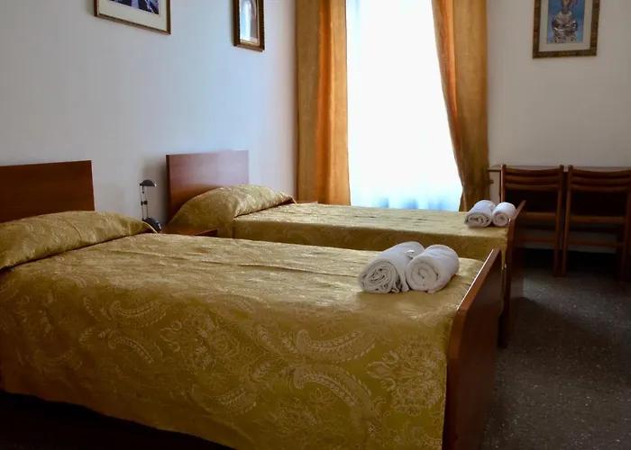 Dom Polski Jana Pawla Ii - Casa Per Ferie Guest house Rome