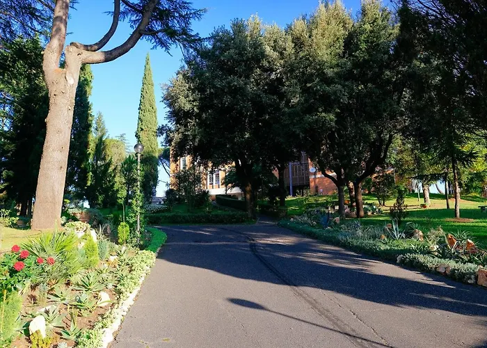 Dom Polski Jana Pawla Ii - Casa Per Ferie Rome